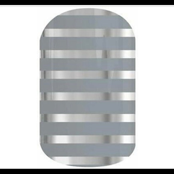 Jamberry Nail Wrap “Gray and Silver Stripe”